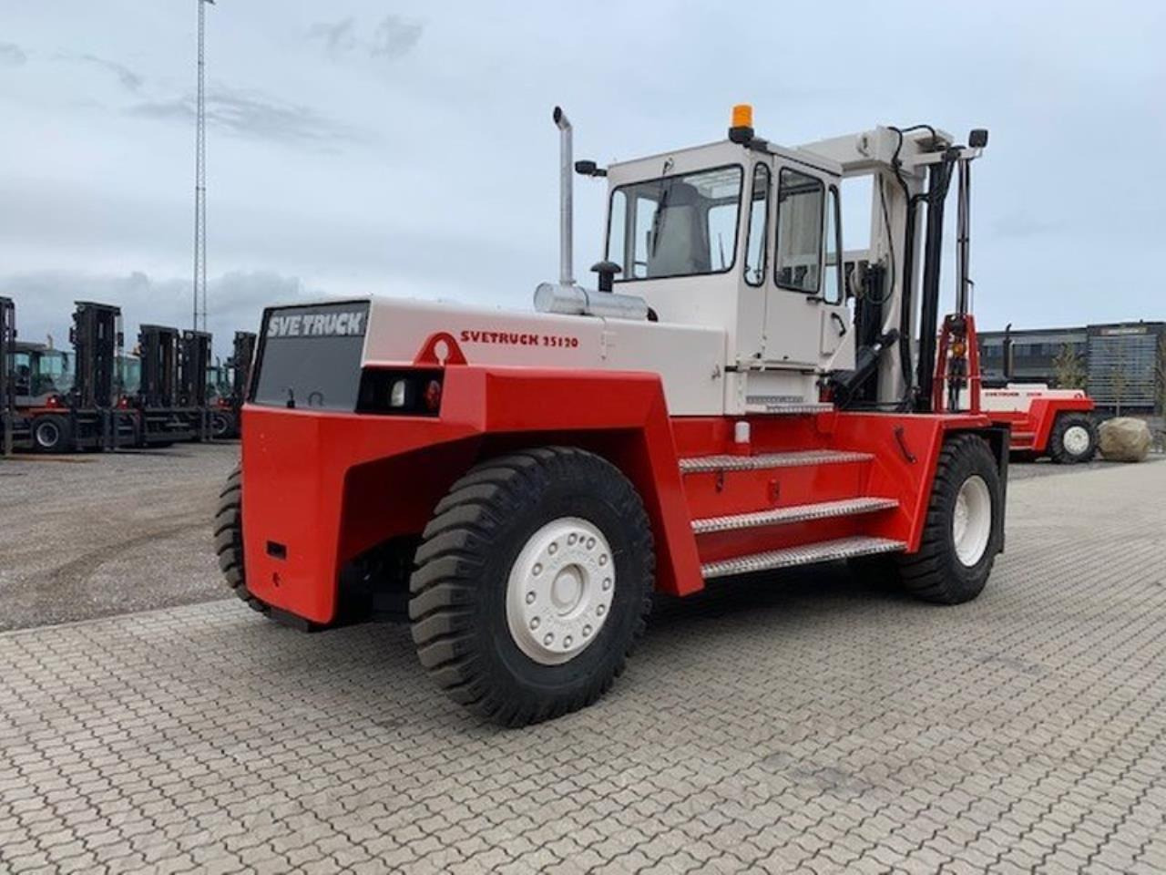 SveTruck 25120-42 - رافعة شوكية ديزل: صور 3 SveTruck 25120-42 - رافعة شوكية ديزل: صور 3