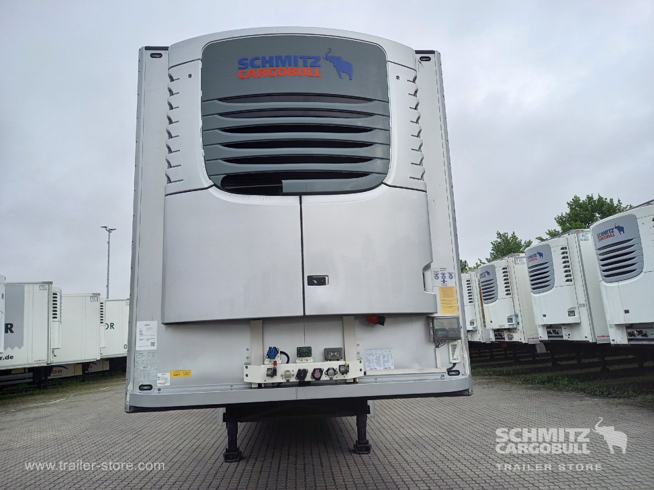 SCHMITZ Auflieger Tiefkühler Multitemp Roller shutter - متساوي نصف مقطورة: صور 2 SCHMITZ Auflieger Tiefkühler Multitemp Roller shutter - متساوي نصف مقطورة: صور 2