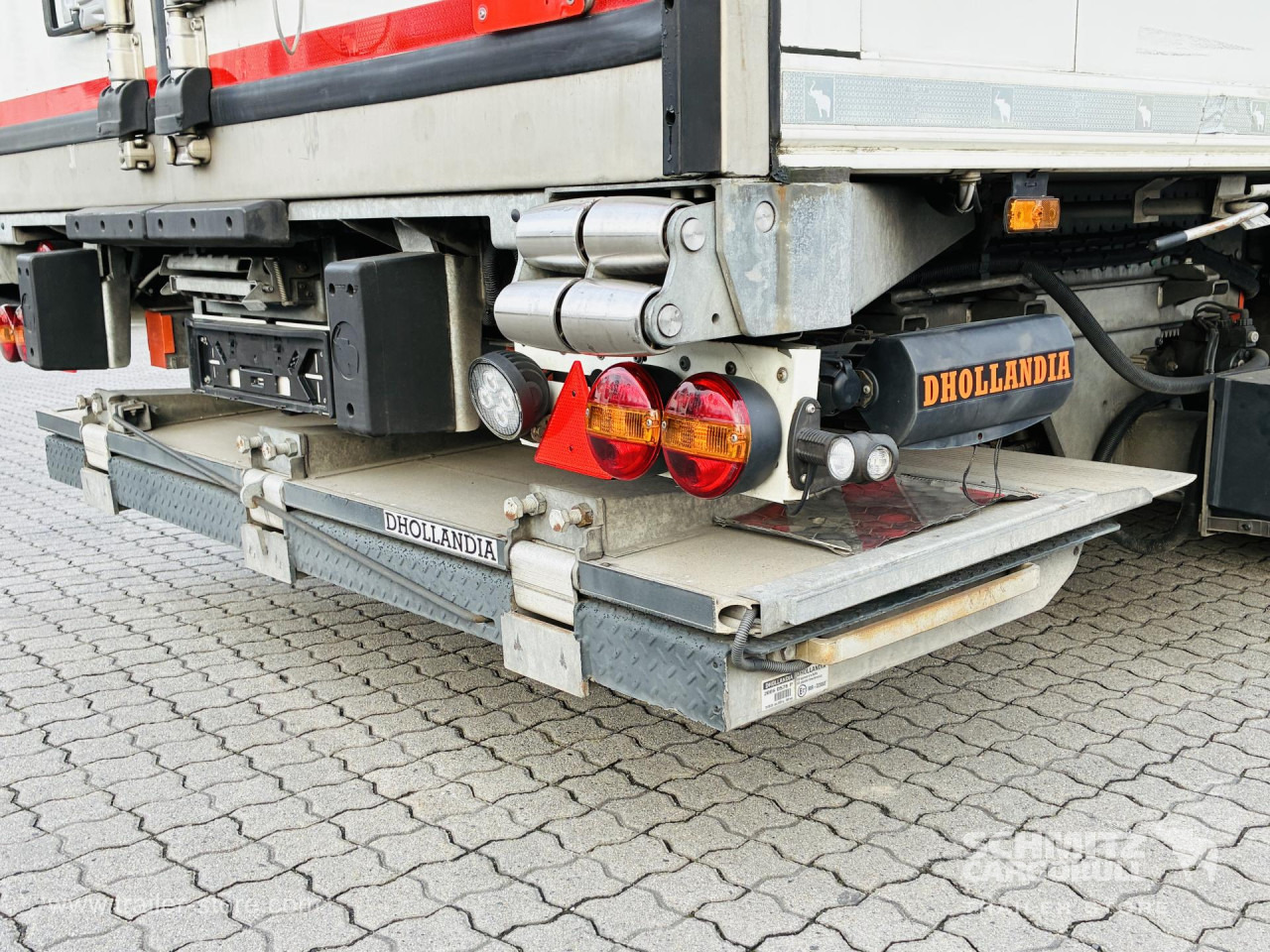 SCHMITZ Auflieger Tiefkühler Multitemp Taillift - متساوي نصف مقطورة: صور 5 SCHMITZ Auflieger Tiefkühler Multitemp Taillift - متساوي نصف مقطورة: صور 5