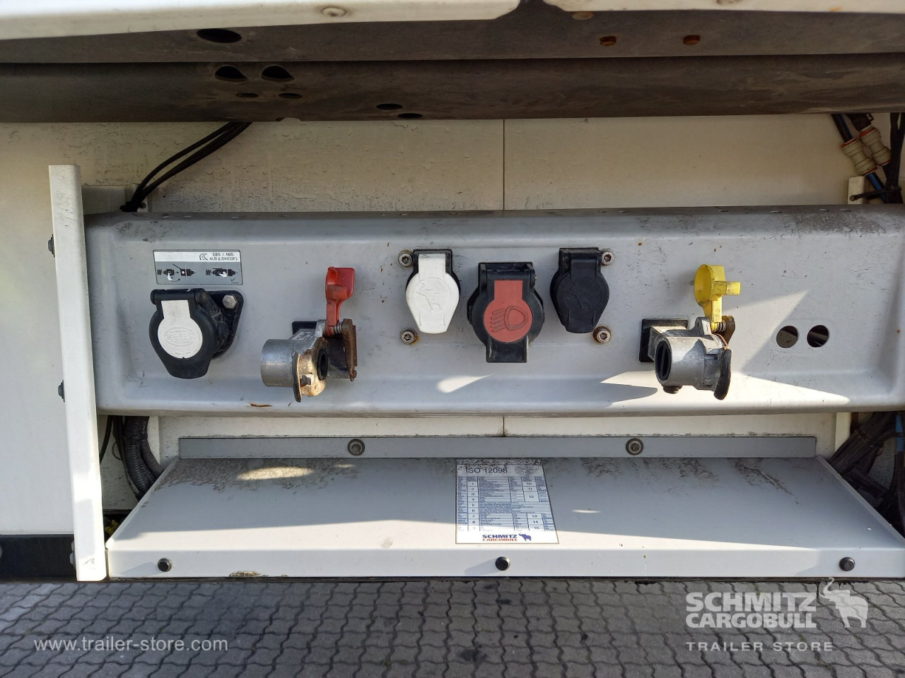SCHMITZ Auflieger Tiefkühler Standard Double deck - متساوي نصف مقطورة: صور 4 SCHMITZ Auflieger Tiefkühler Standard Double deck - متساوي نصف مقطورة: صور 4