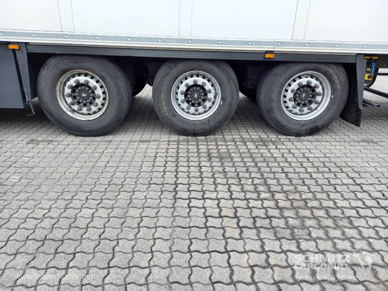 SCHMITZ Auflieger Tiefkühler Standard Double deck - متساوي نصف مقطورة: صور 2 SCHMITZ Auflieger Tiefkühler Standard Double deck - متساوي نصف مقطورة: صور 2