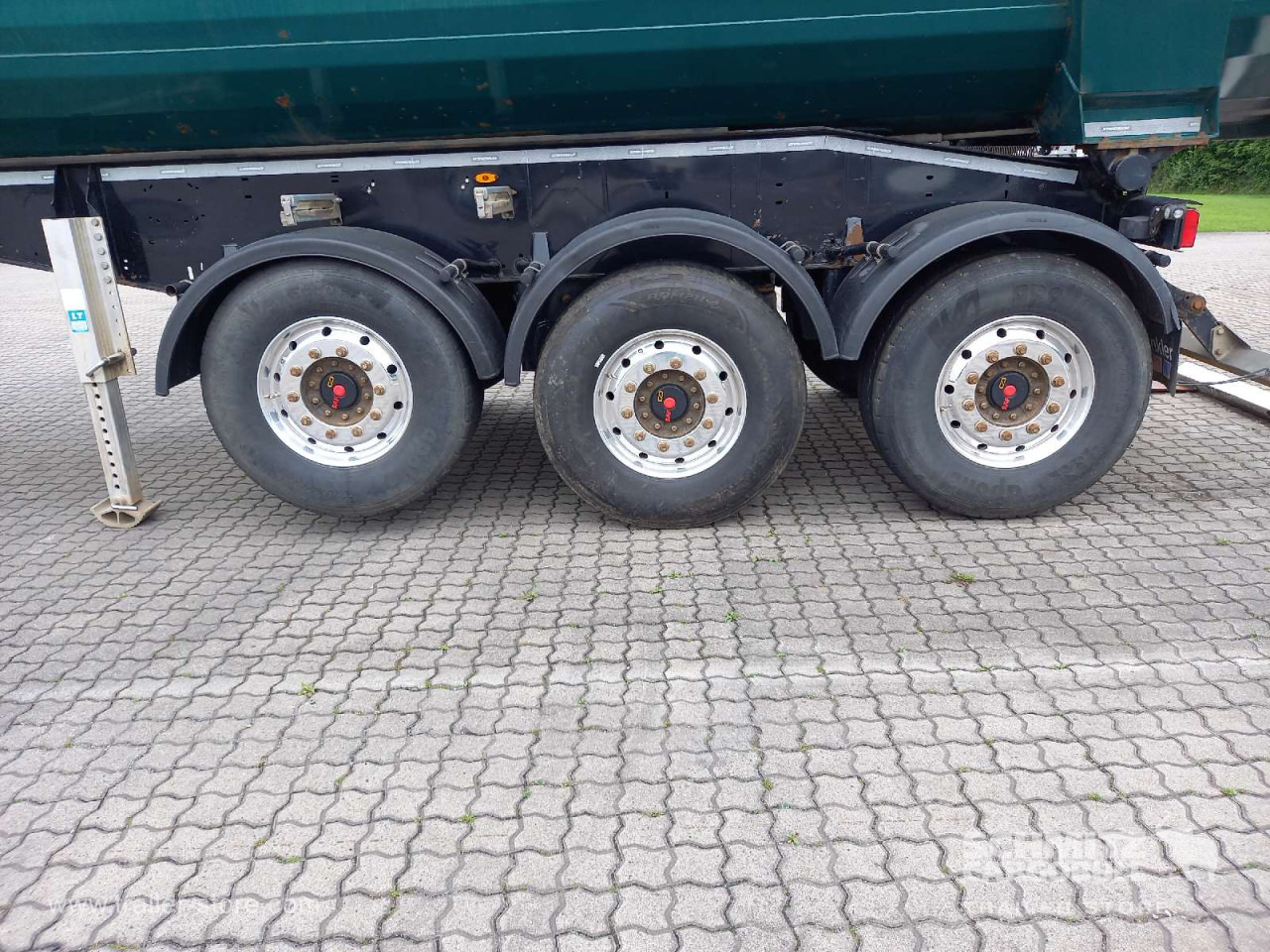 SCHWARZMUELLER Auflieger Kipper Stahlrundmulde 23m³ - قلابة نصف مقطورة: صور 2 SCHWARZMUELLER Auflieger Kipper Stahlrundmulde 23m³ - قلابة نصف مقطورة: صور 2