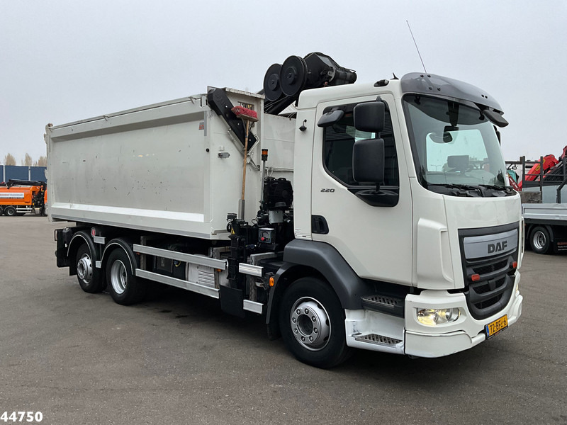 DAF FAN LF 220 Euro 6 Hiab 11 Tonmeter laadkraan Just 166.649 Km! - قلابات, شاحنة كرين: صور 3 DAF FAN LF 220 Euro 6 Hiab 11 Tonmeter laadkraan Just 166.649 Km! - قلابات, شاحنة كرين: صور 3
