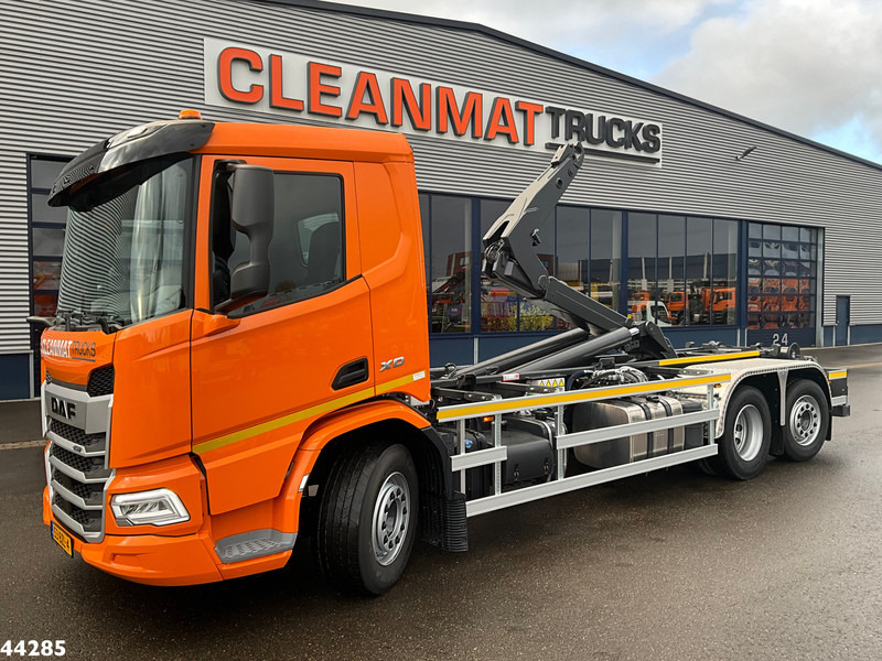 DAF FAN XD 450 Euro 6 VDL 21 Ton Schuif-knik haakarmsysteem - شاحنة ذات الخطاف: صور 1 DAF FAN XD 450 Euro 6 VDL 21 Ton Schuif-knik haakarmsysteem - شاحنة ذات الخطاف: صور 1