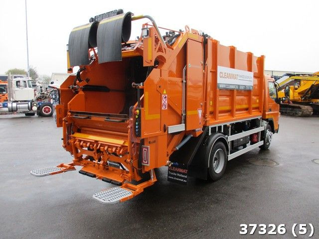FUSO Canter 9C18 - شاحنة القمامة: صور 4 FUSO Canter 9C18 - شاحنة القمامة: صور 4