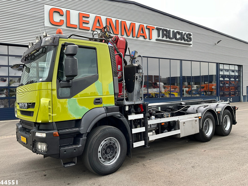 Iveco AD260T41 6x4 HMF 16 Tonmeter Z-kraan - شاحنة - نظام الكابلات, شاحنة كرين: صور 2 Iveco AD260T41 6x4 HMF 16 Tonmeter Z-kraan - شاحنة - نظام الكابلات, شاحنة كرين: صور 2