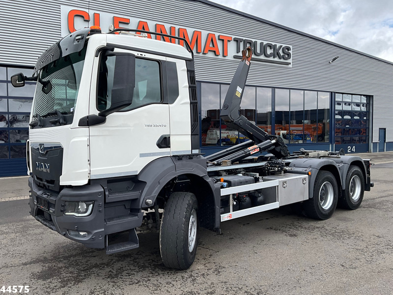 MAN TGS 33.470 6x4 Euro 6 Full Steel AJK 20 Ton haakarmsysteem - شاحنة ذات الخطاف: صور 1 MAN TGS 33.470 6x4 Euro 6 Full Steel AJK 20 Ton haakarmsysteem - شاحنة ذات الخطاف: صور 1