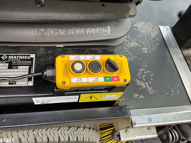 سياره كنس شوارع Mathieu MC 210 Azura Flex Euro 6: صور 16 سياره كنس شوارع Mathieu MC 210 Azura Flex Euro 6: صور 16