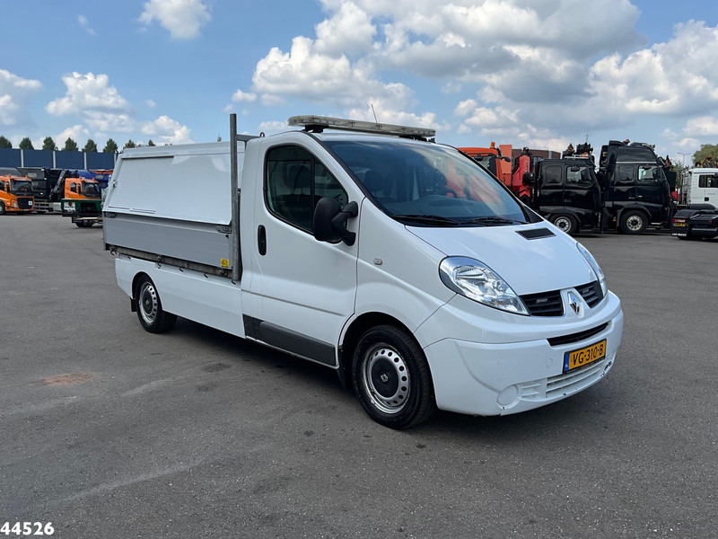 Renault Trafic 2.0 dCi Veeg-vuil kipper - شاحنة القمامة: صور 5 Renault Trafic 2.0 dCi Veeg-vuil kipper - شاحنة القمامة: صور 5