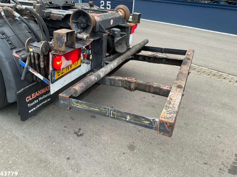 شاحنة ذات الخطاف, شاحنة كرين Scania P 360 8x2 Hiab 21 Tonmeter laadkraan: صور 6