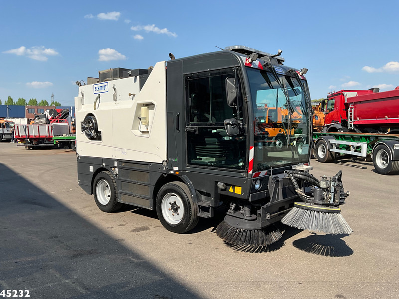Schmidt Cleango 500 Compact Euro 6 - سياره كنس شوارع: صور 5 Schmidt Cleango 500 Compact Euro 6 - سياره كنس شوارع: صور 5
