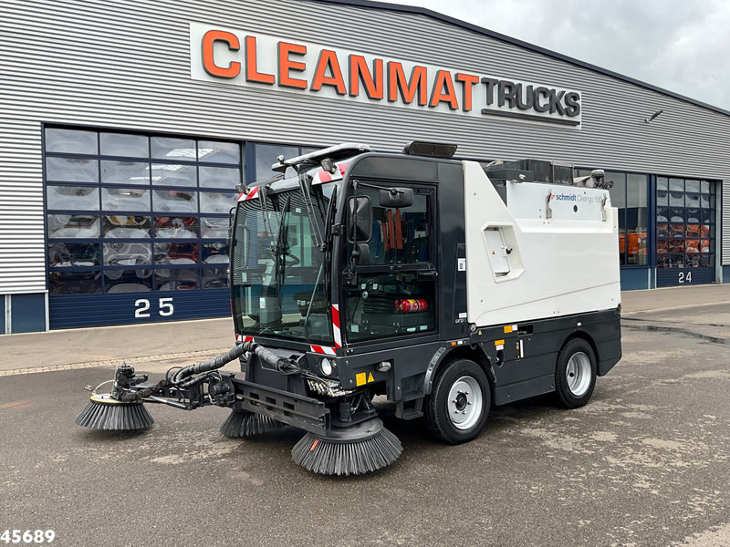 Schmidt Cleango Compact 500 Euro 6 with 3-rd brush Just 4.260 km! - سياره كنس شوارع: صور 2 Schmidt Cleango Compact 500 Euro 6 with 3-rd brush Just 4.260 km! - سياره كنس شوارع: صور 2