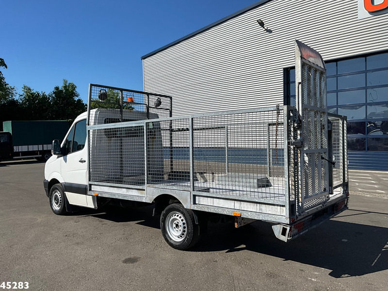 Volkswagen Crafter 35 2.0 Manual met Oprijramp - شاحنات مسطحة: صور 5 Volkswagen Crafter 35 2.0 Manual met Oprijramp - شاحنات مسطحة: صور 5