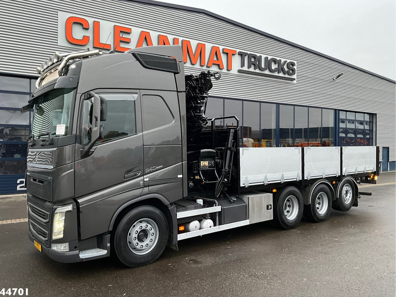 Volvo FH 540 8x4 Euro 6 Hiab 37 Tonmeter laadkraan - شاحنة كرين: صور 2 Volvo FH 540 8x4 Euro 6 Hiab 37 Tonmeter laadkraan - شاحنة كرين: صور 2