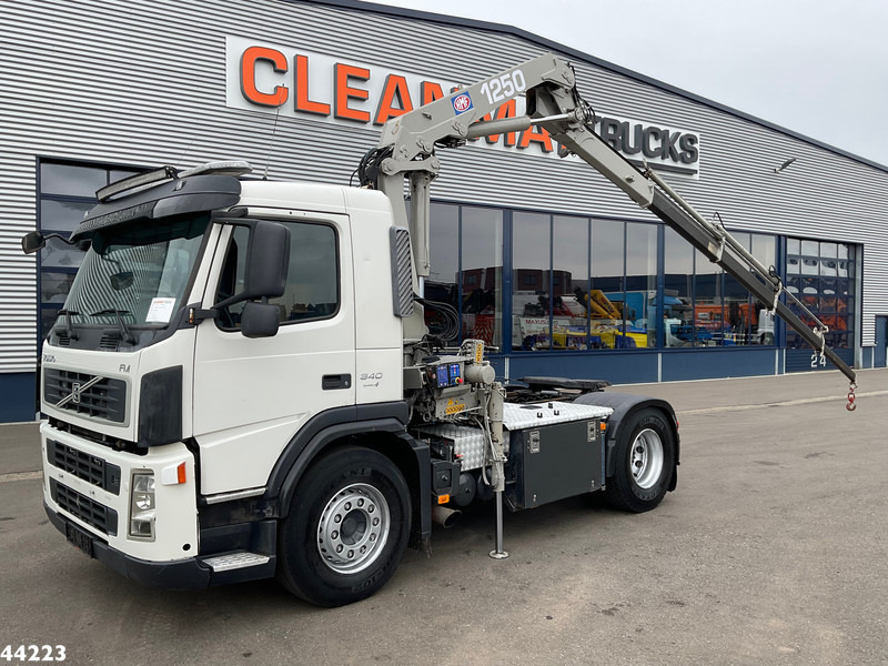 Volvo FM 340 HMF 12 Tonmeter laadkraan - شاحنة جرار: صور 1 Volvo FM 340 HMF 12 Tonmeter laadkraan - شاحنة جرار: صور 1