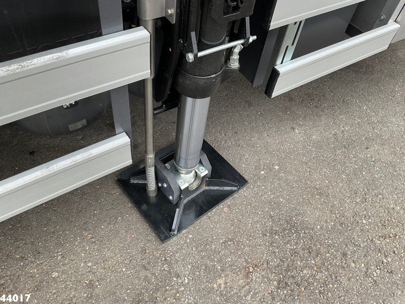 شاحنة ذات الخطاف, شاحنة كرين Volvo FM 420 8x2 Hiab 25 Tonmeter laadkraan + Welvaarts weighing system: صور 9