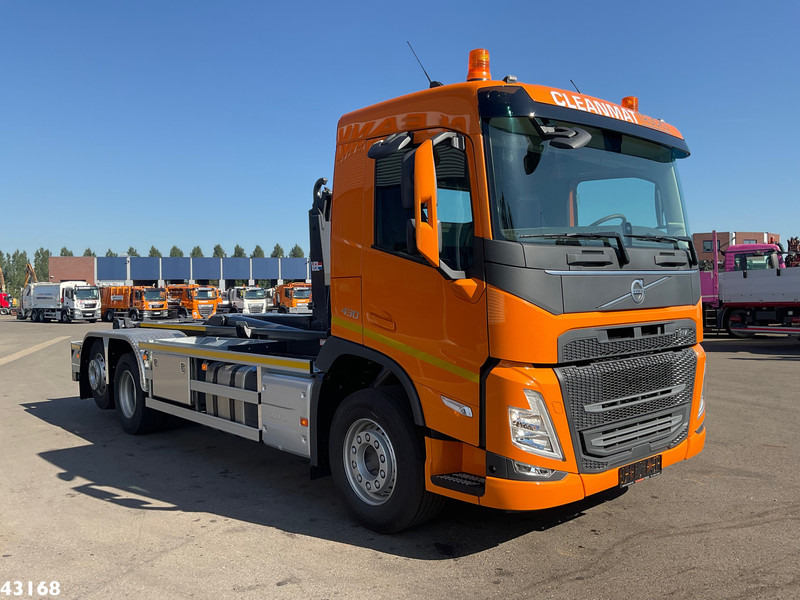 Volvo FM 430 VDL 21 Ton haakarmsysteem - شاحنة ذات الخطاف: صور 3 Volvo FM 430 VDL 21 Ton haakarmsysteem - شاحنة ذات الخطاف: صور 3