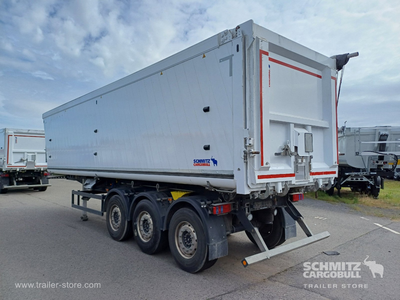 SCHMITZ Auflieger Kipper Alukastenmulde 52m³ - قلابة نصف مقطورة: صور 4 SCHMITZ Auflieger Kipper Alukastenmulde 52m³ - قلابة نصف مقطورة: صور 4