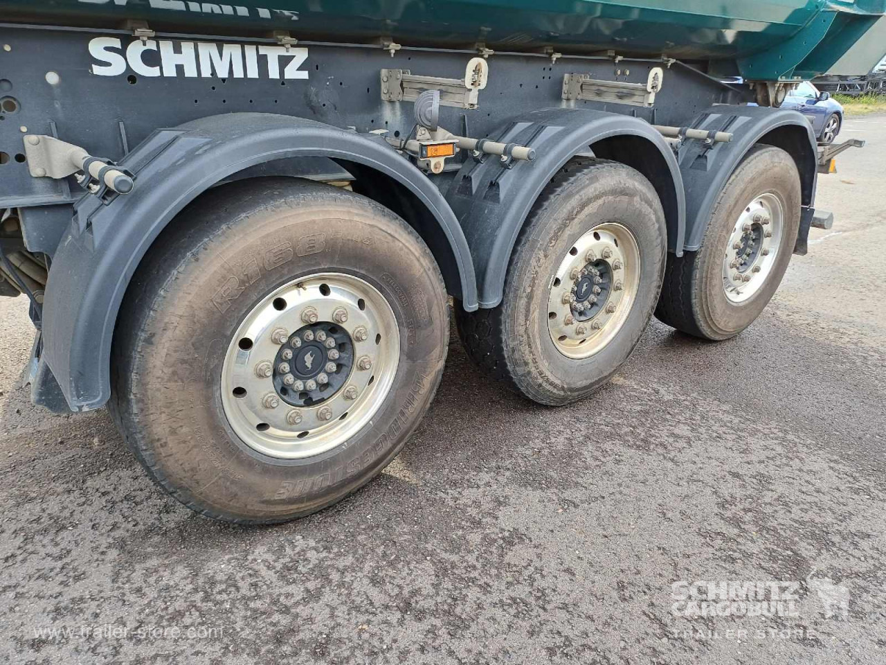 SCHMITZ Auflieger Kipper Stahlrundmulde 24m³ - قلابة نصف مقطورة: صور 3 SCHMITZ Auflieger Kipper Stahlrundmulde 24m³ - قلابة نصف مقطورة: صور 3