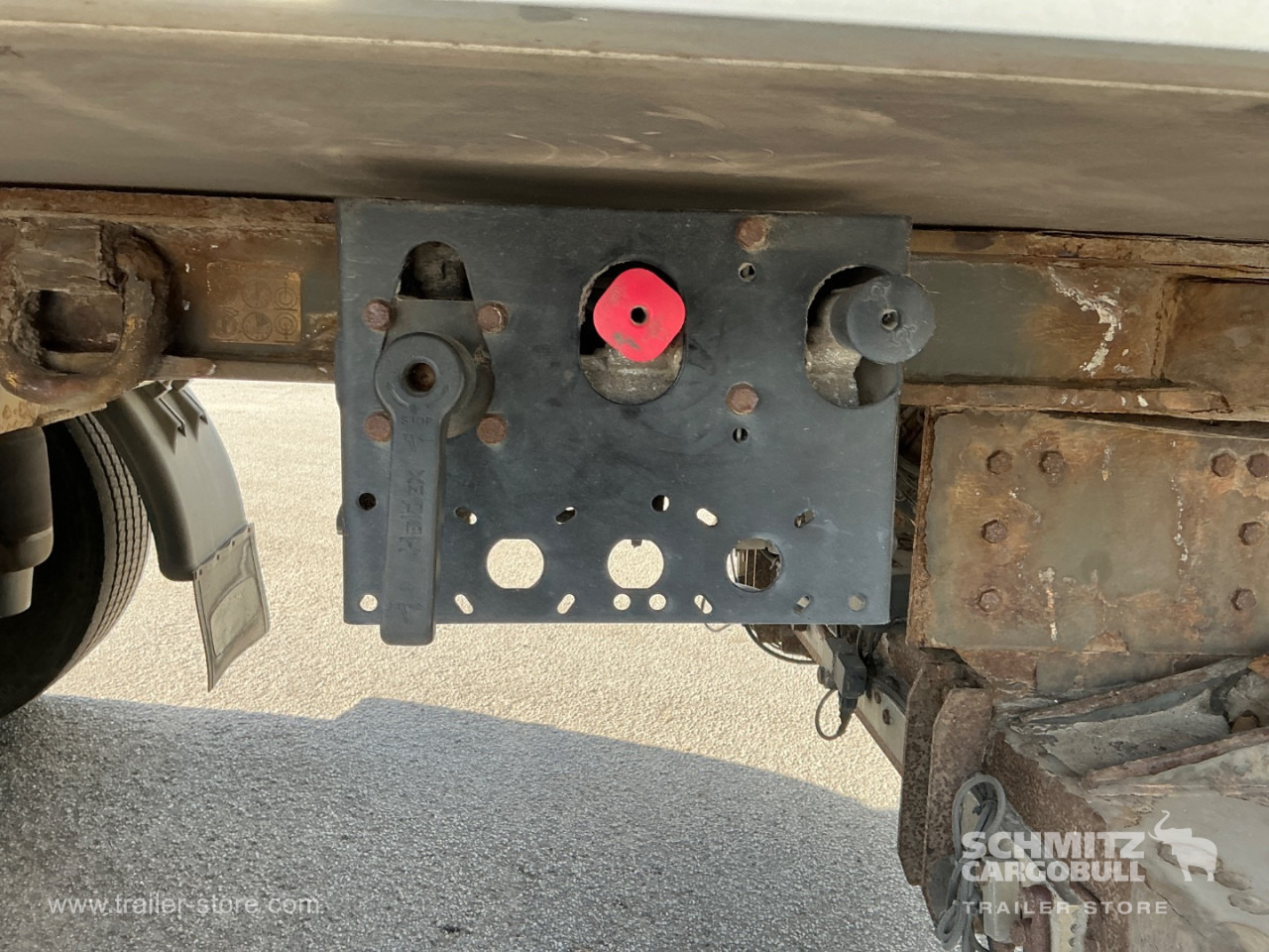 KRONE Dryfreight Standard Taillift - بصندوق مغلق نصف مقطورة: صور 4 KRONE Dryfreight Standard Taillift - بصندوق مغلق نصف مقطورة: صور 4