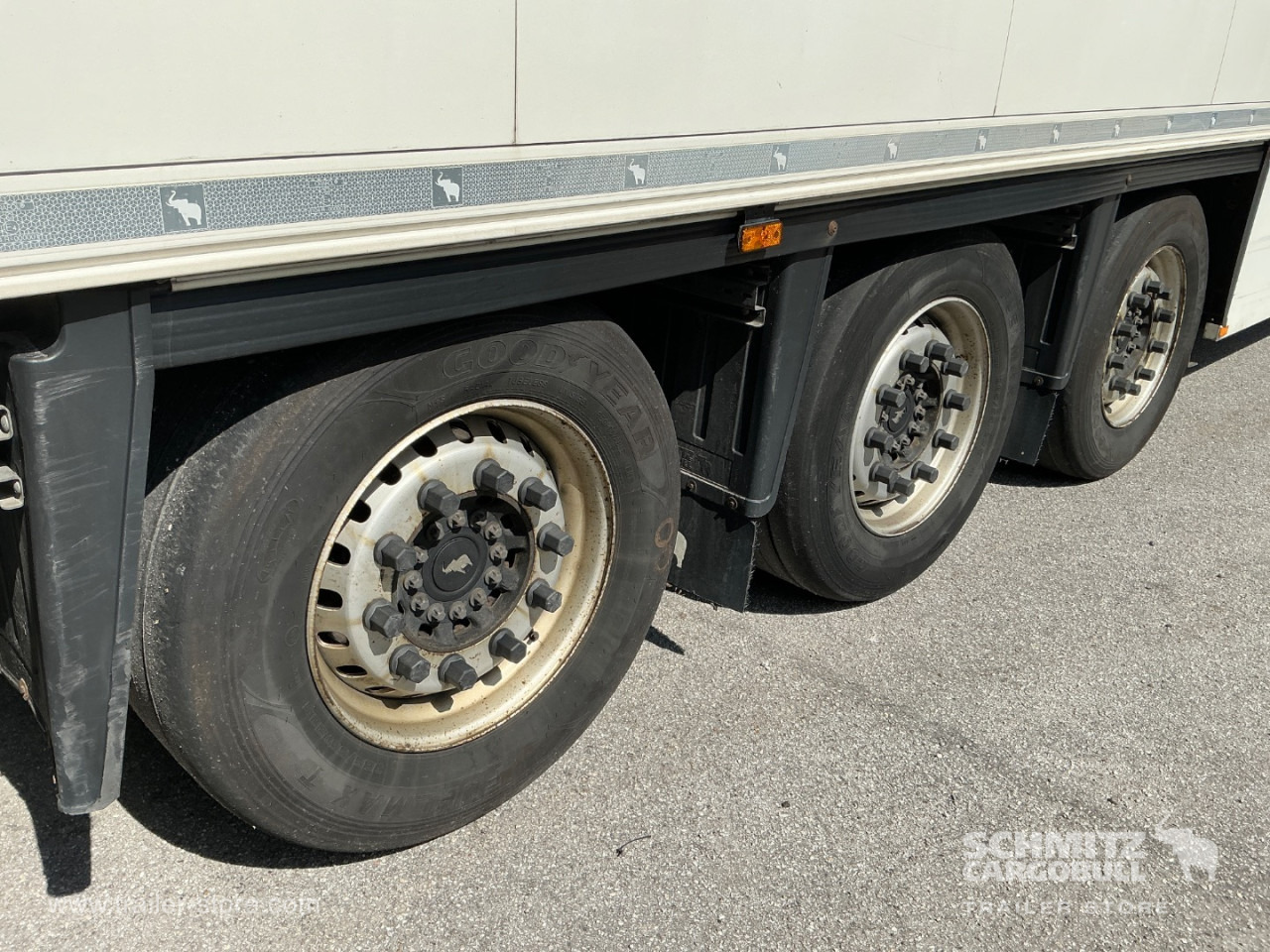 SCHMITZ Reefer Meat hanging system - متساوي نصف مقطورة: صور 3 SCHMITZ Reefer Meat hanging system - متساوي نصف مقطورة: صور 3