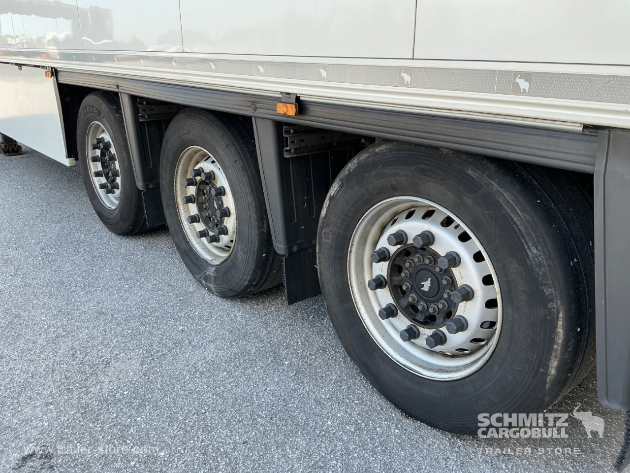 SCHMITZ Reefer Meat hanging system - متساوي نصف مقطورة: صور 5 SCHMITZ Reefer Meat hanging system - متساوي نصف مقطورة: صور 5