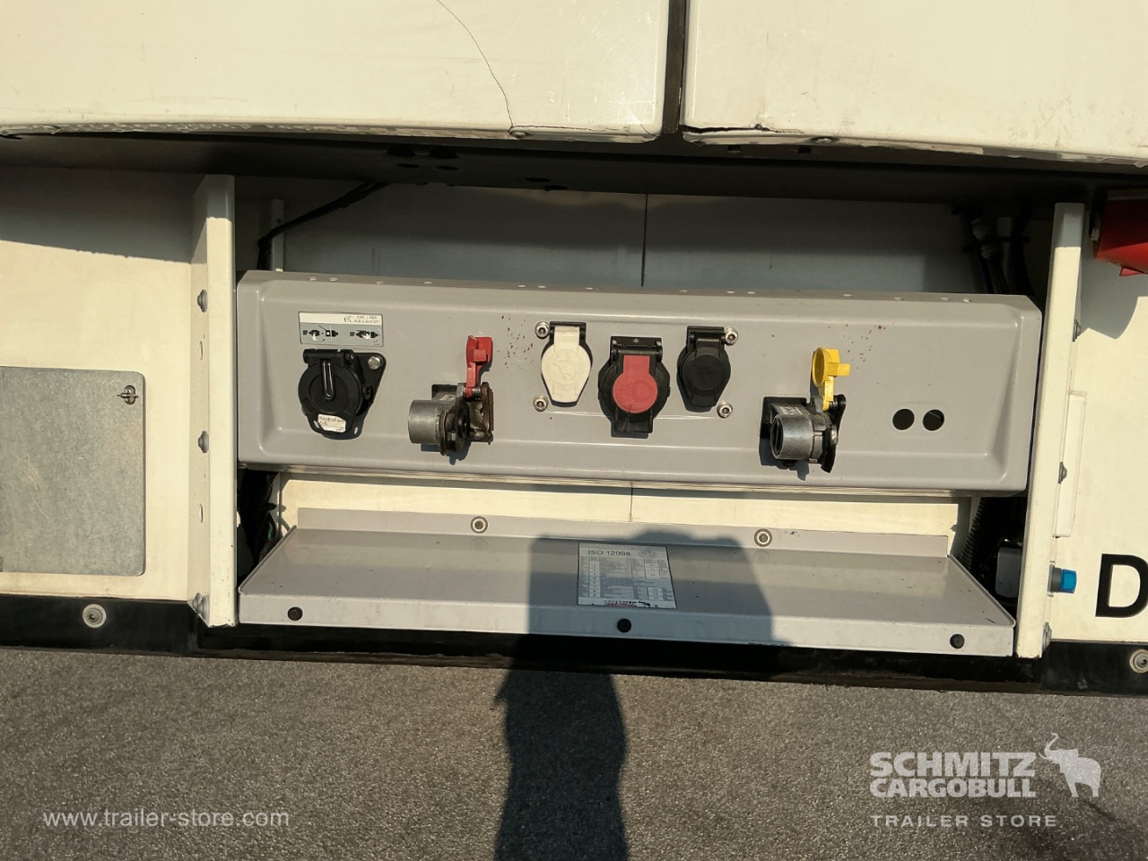SCHMITZ Reefer Meat hanging system - متساوي نصف مقطورة: صور 4 SCHMITZ Reefer Meat hanging system - متساوي نصف مقطورة: صور 4