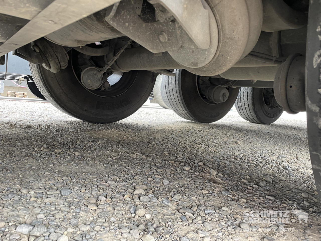 SCHMITZ Semiremolque Frigo Standard - متساوي نصف مقطورة: صور 3 SCHMITZ Semiremolque Frigo Standard - متساوي نصف مقطورة: صور 3