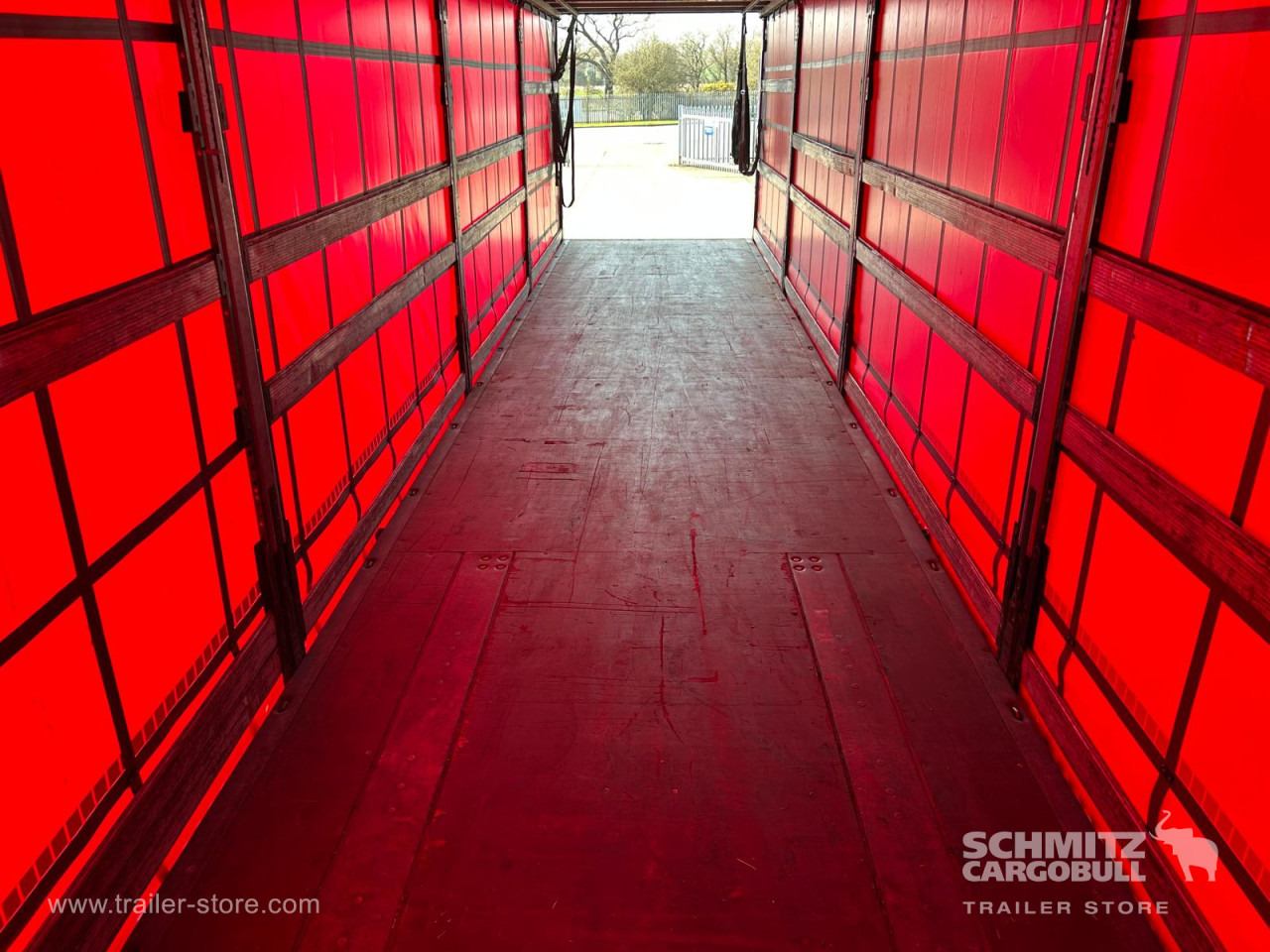 SCHMITZ Curtainsider Standard - الخيمة نصف مقطورة: صور 2 SCHMITZ Curtainsider Standard - الخيمة نصف مقطورة: صور 2