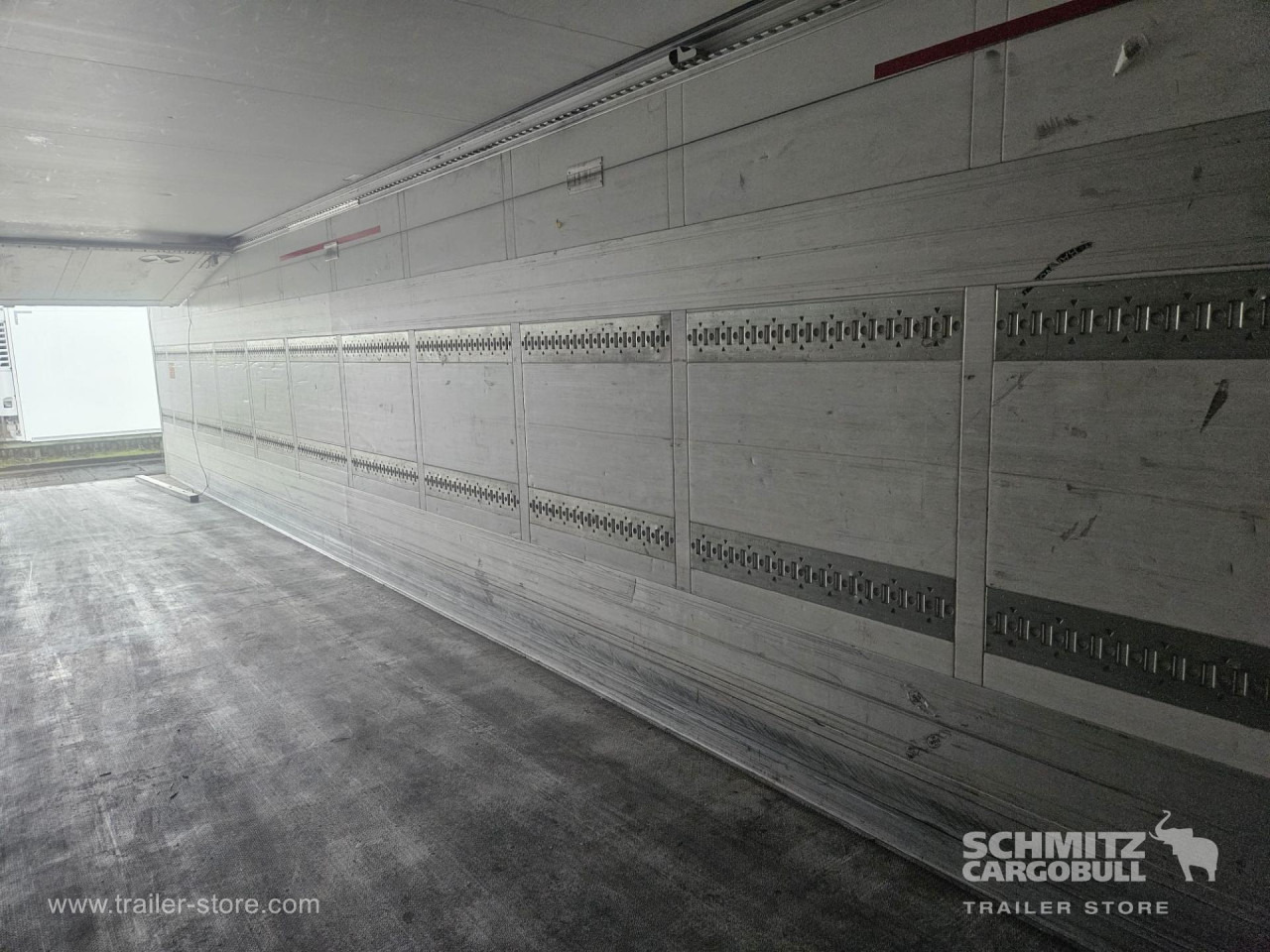 SCHMITZ Reefer Multitemp - متساوي نصف مقطورة: صور 3 SCHMITZ Reefer Multitemp - متساوي نصف مقطورة: صور 3
