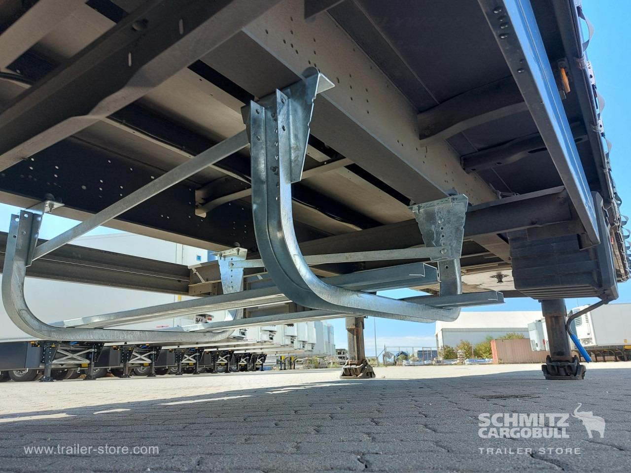SCHMITZ Curtainsider Mega - الخيمة نصف مقطورة: صور 2 SCHMITZ Curtainsider Mega - الخيمة نصف مقطورة: صور 2