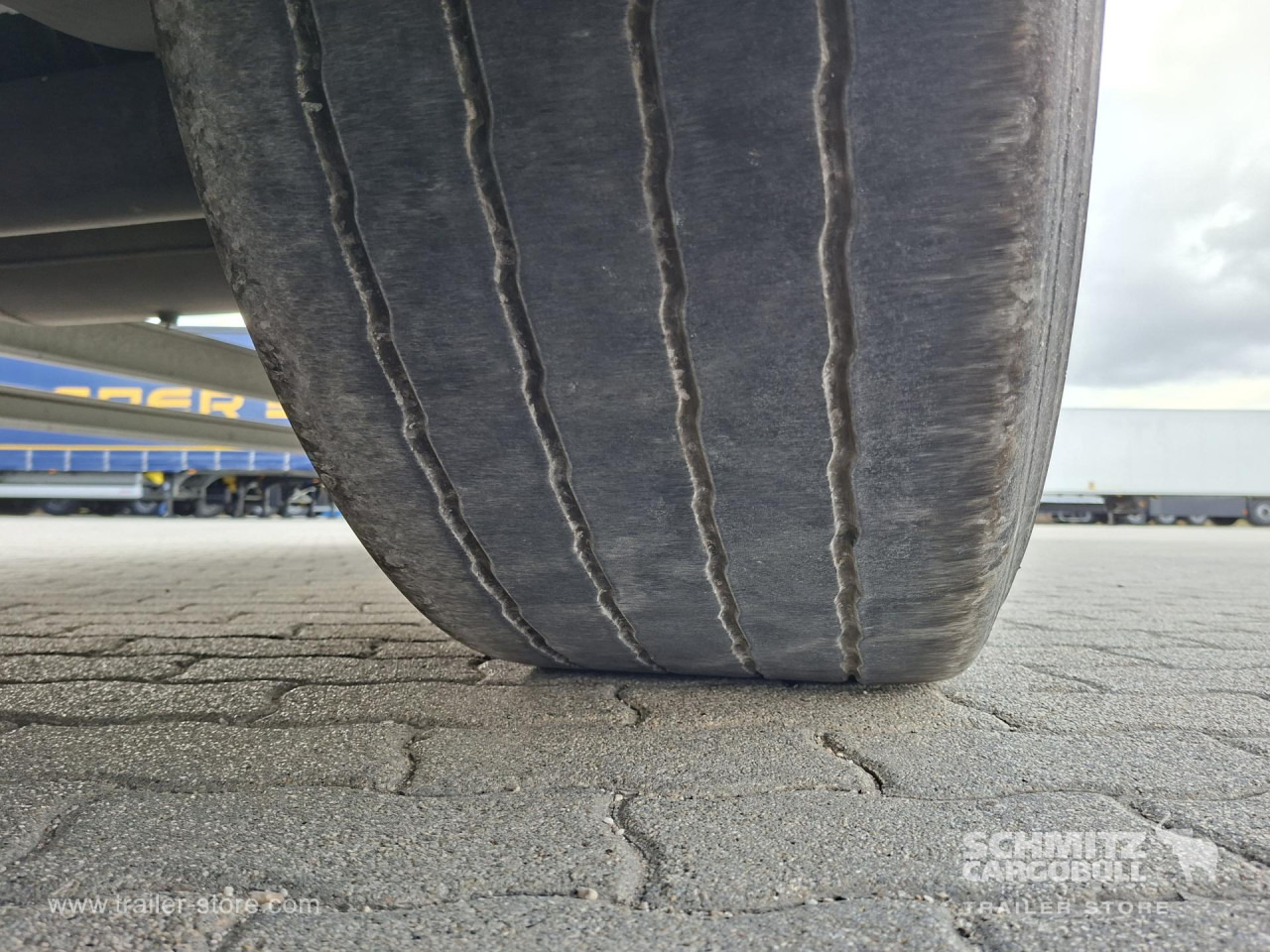 SCHMITZ Reefer Multitemp - متساوي نصف مقطورة: صور 4 SCHMITZ Reefer Multitemp - متساوي نصف مقطورة: صور 4