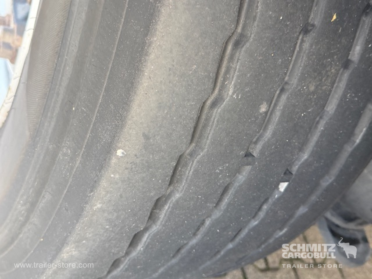 SCHMITZ Oplegger Kasten Standard Taillift - بصندوق مغلق نصف مقطورة: صور 5 SCHMITZ Oplegger Kasten Standard Taillift - بصندوق مغلق نصف مقطورة: صور 5