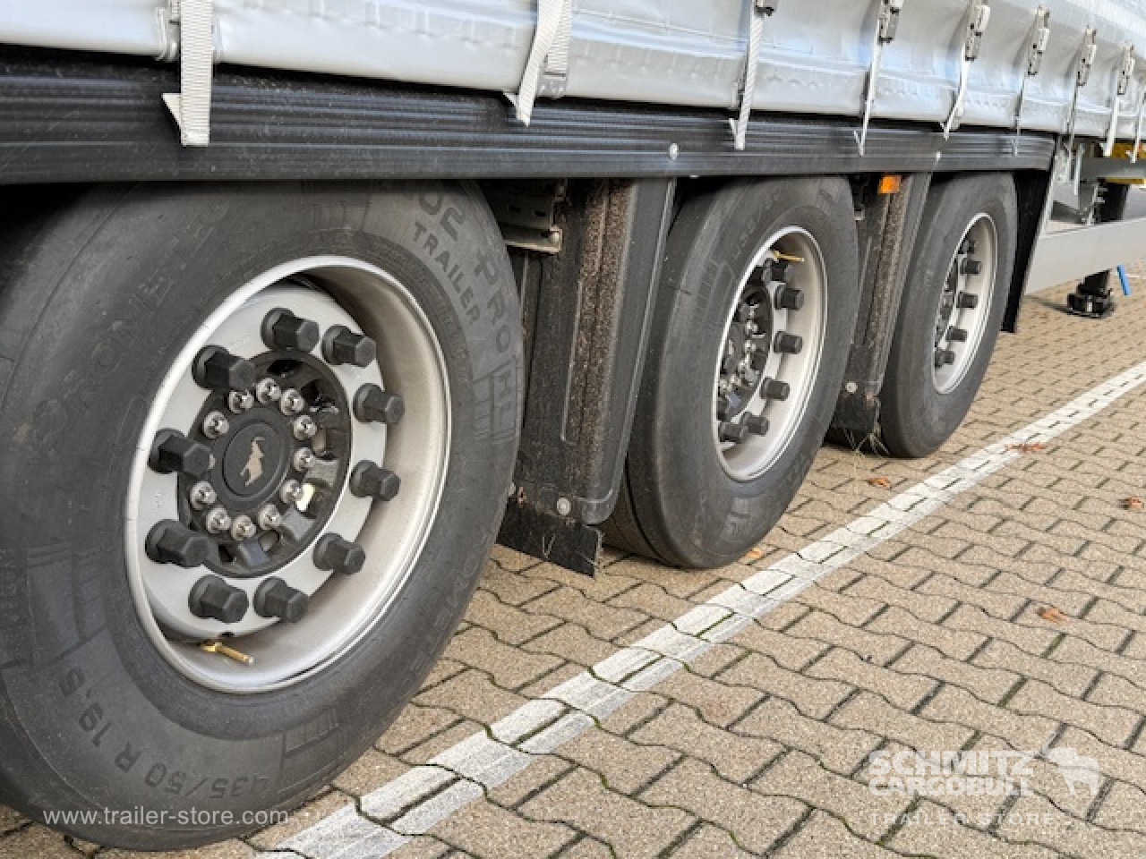 SCHMITZ Oplegger Schuifzeil Mega - الخيمة نصف مقطورة: صور 2 SCHMITZ Oplegger Schuifzeil Mega - الخيمة نصف مقطورة: صور 2