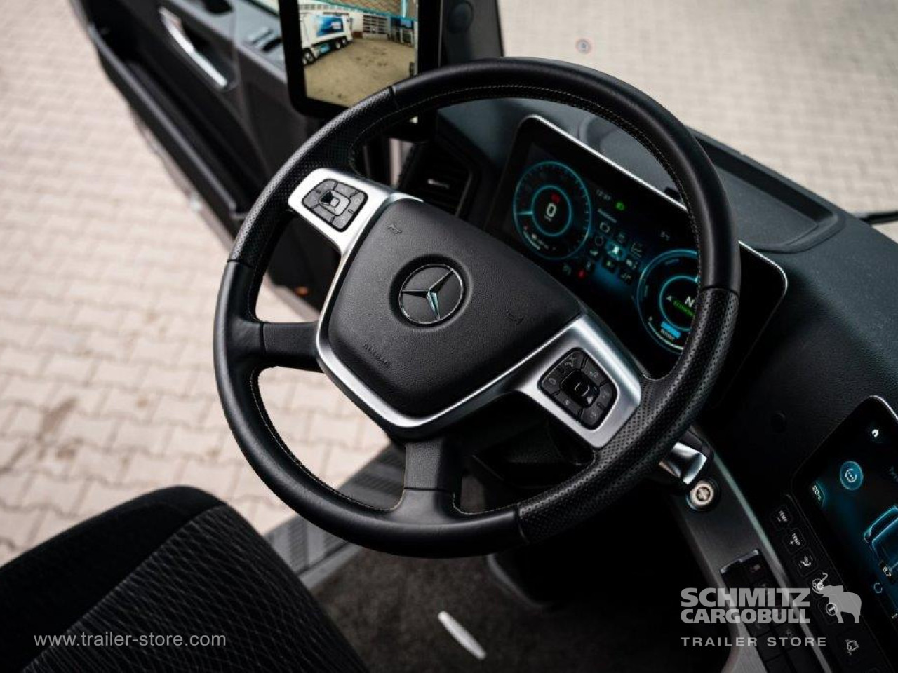MERCEDES-BENZ Standard tractor unit - شاحنة جرار: صور 5 MERCEDES-BENZ Standard tractor unit - شاحنة جرار: صور 5