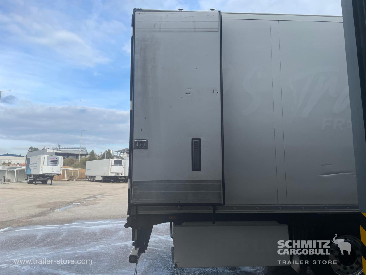 SCHMITZ Reefer Multitemp - متساوي نصف مقطورة: صور 4 SCHMITZ Reefer Multitemp - متساوي نصف مقطورة: صور 4