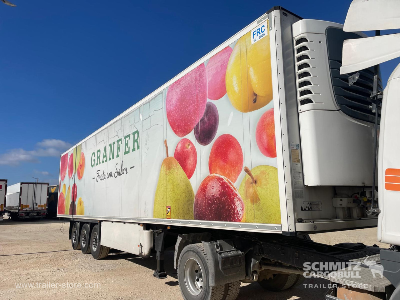 SCHMITZ Reefer Standard - متساوي نصف مقطورة: صور 1 SCHMITZ Reefer Standard - متساوي نصف مقطورة: صور 1