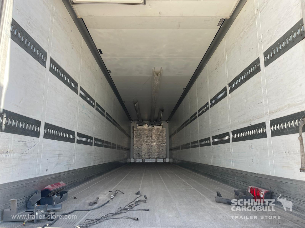 SCHMITZ Reefer Standard - متساوي نصف مقطورة: صور 3 SCHMITZ Reefer Standard - متساوي نصف مقطورة: صور 3