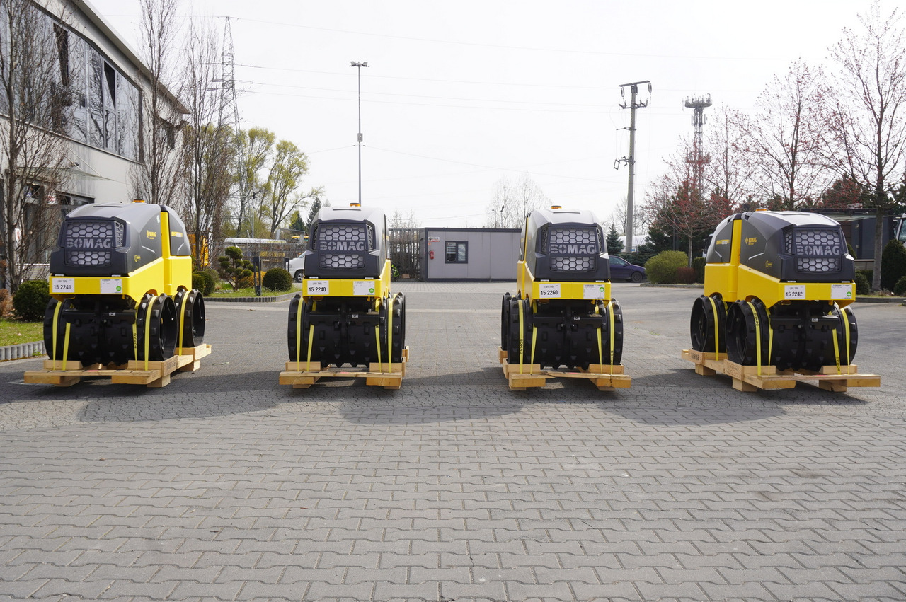 BOMAG BMP 8500 brand-new trench roller / Remote Control / 4 units - مداحل الأسفلت الصغيرة: صور 2 BOMAG BMP 8500 brand-new trench roller / Remote Control / 4 units - مداحل الأسفلت الصغيرة: صور 2