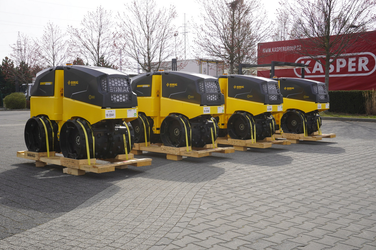 BOMAG BMP 8500 brand-new trench roller / Remote Control / 4 units - مثبت التربة: صور 3 BOMAG BMP 8500 brand-new trench roller / Remote Control / 4 units - مثبت التربة: صور 3
