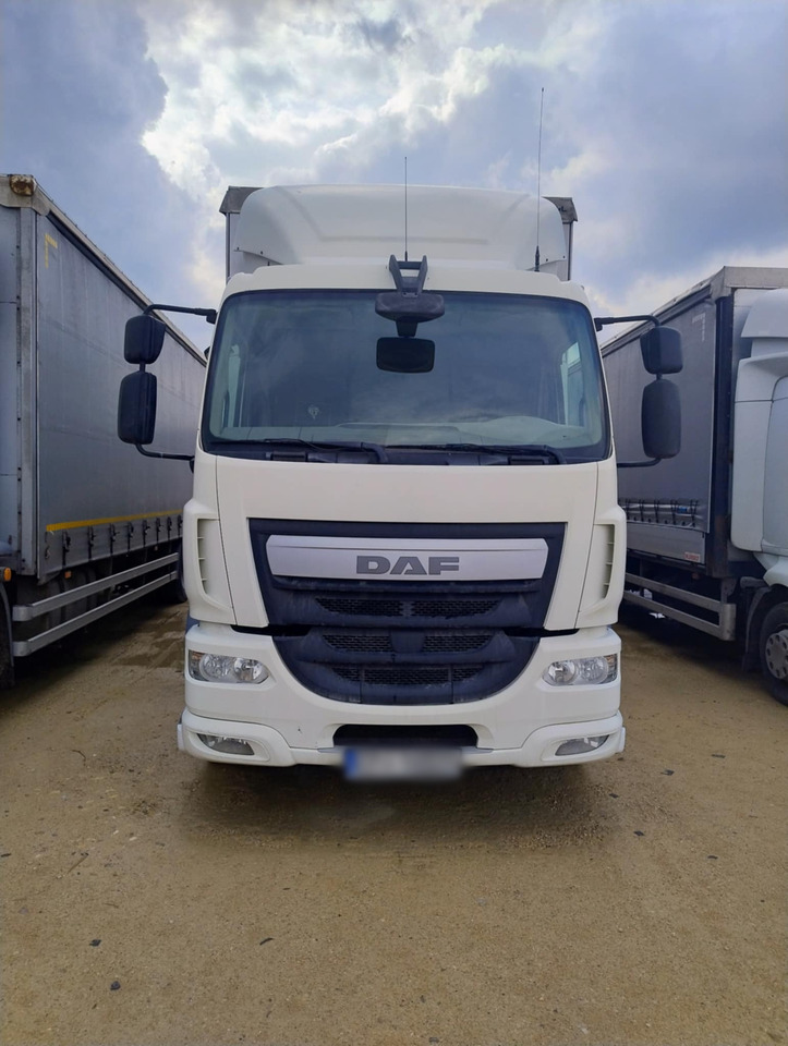 DAF LF 250 / Curtainsider 18 EPAL / sleeping cab - شاحنة ستارة: صور 2 DAF LF 250 / Curtainsider 18 EPAL / sleeping cab - شاحنة ستارة: صور 2