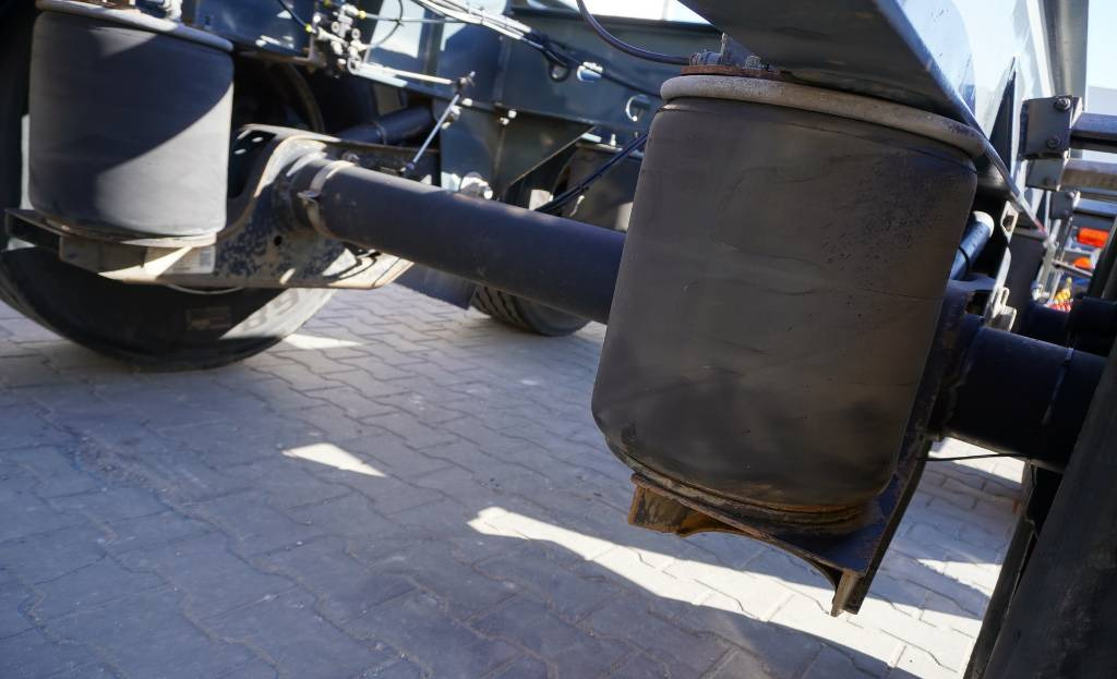 Fruehauf Trailer BDF (NEW) 6,000 km !!! - شاحنات الحاويات / جسم علوي قابل للتغيير مقطورة: صور 4 Fruehauf Trailer BDF (NEW) 6,000 km !!! - شاحنات الحاويات / جسم علوي قابل للتغيير مقطورة: صور 4