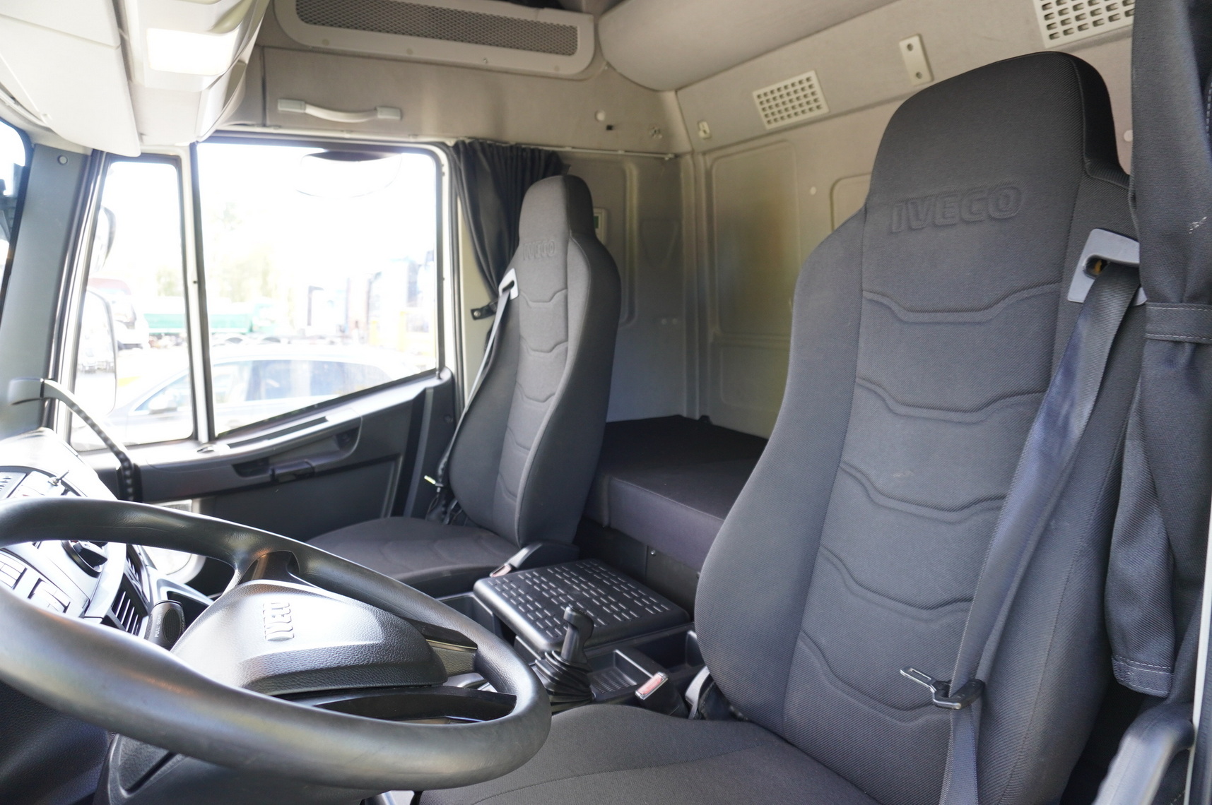 الشاسيه شاحنة IVECO Eurocargo 140e19 4×2 E6 Glob / ADR / frame 8,1m: صور 15 الشاسيه شاحنة IVECO Eurocargo 140e19 4×2 E6 Glob / ADR / frame 8,1m: صور 15