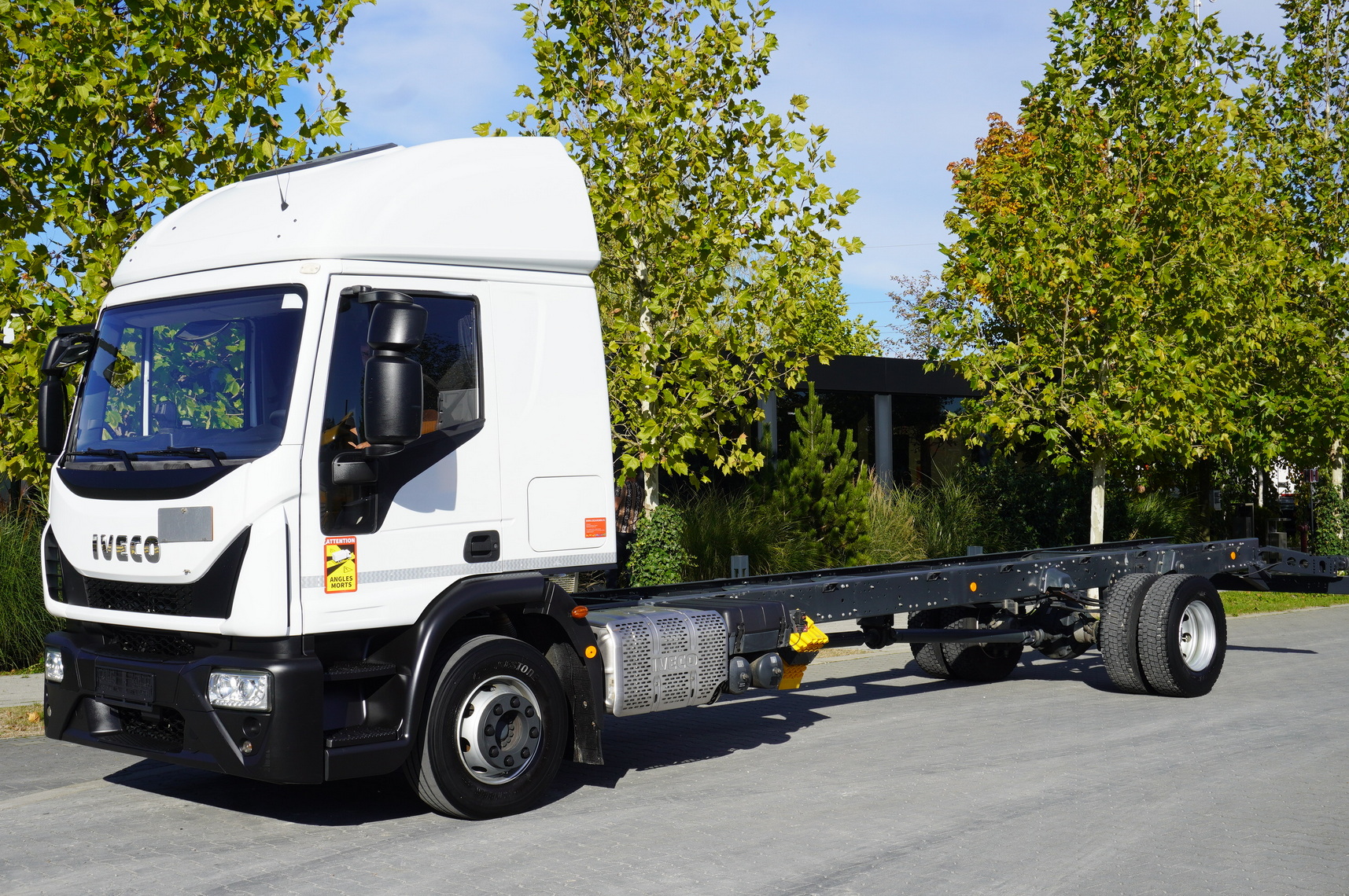 IVECO Eurocargo 140e19 4×2 E6 Glob / ADR / frame 8,1m - الشاسيه شاحنة: صور 1 IVECO Eurocargo 140e19 4×2 E6 Glob / ADR / frame 8,1m - الشاسيه شاحنة: صور 1