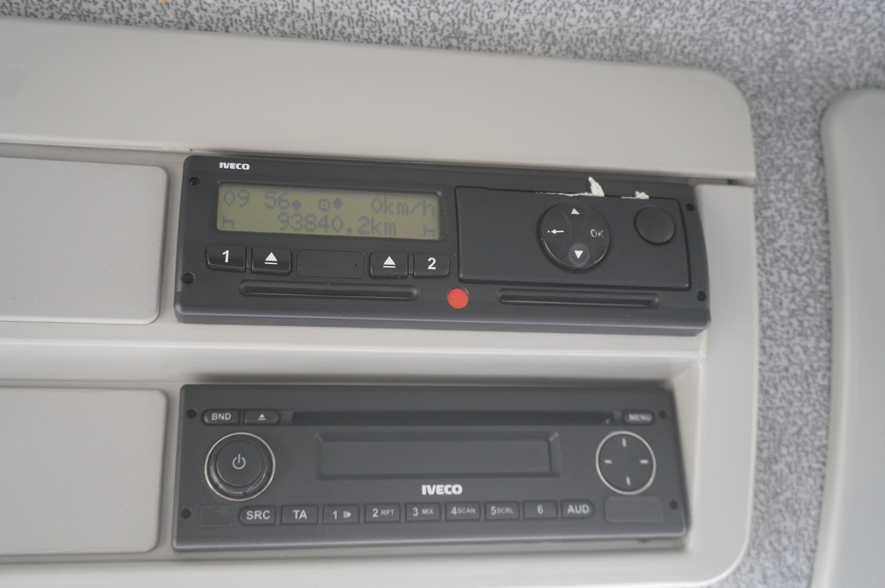 IVECO Eurocargo 150 E25 / 90 tho. km !!! / Tow truck - شاحنة نقل سيارات شاحنة: صور 3 IVECO Eurocargo 150 E25 / 90 tho. km !!! / Tow truck - شاحنة نقل سيارات شاحنة: صور 3