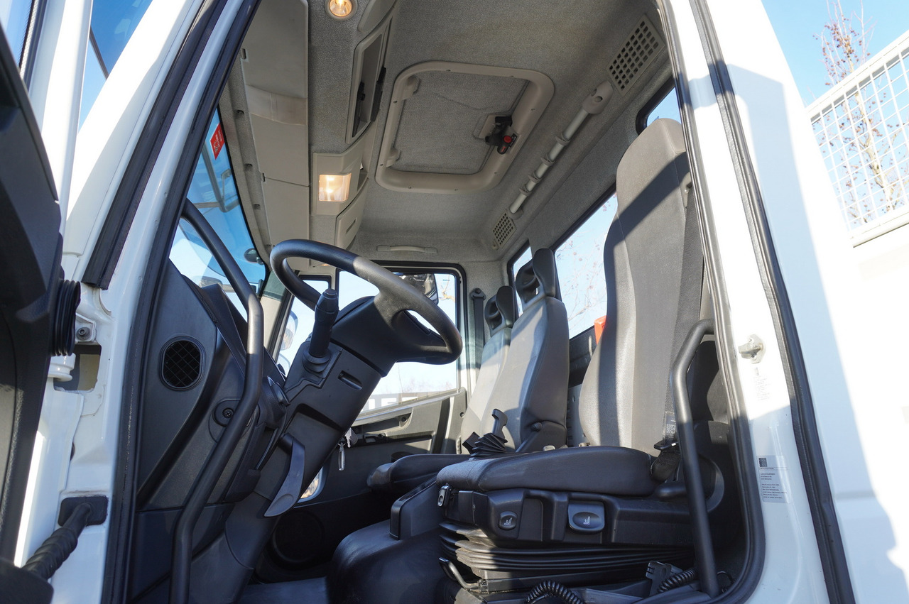 شاحنات مسطحة IVECO Eurocargo 160-210 / 75,000 km! / Dhollandia DHS072 lift 2000 kg: صور 14