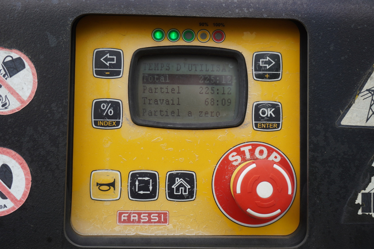 IVECO STRALIS 19.310 E6 / Flatbed 19 EPAL / FASSI F135 / 225 MTH! / 5.7 T - شاحنة كرين, شاحنة كرين: صور 2 IVECO STRALIS 19.310 E6 / Flatbed 19 EPAL / FASSI F135 / 225 MTH! / 5.7 T - شاحنة كرين, شاحنة كرين: صور 2