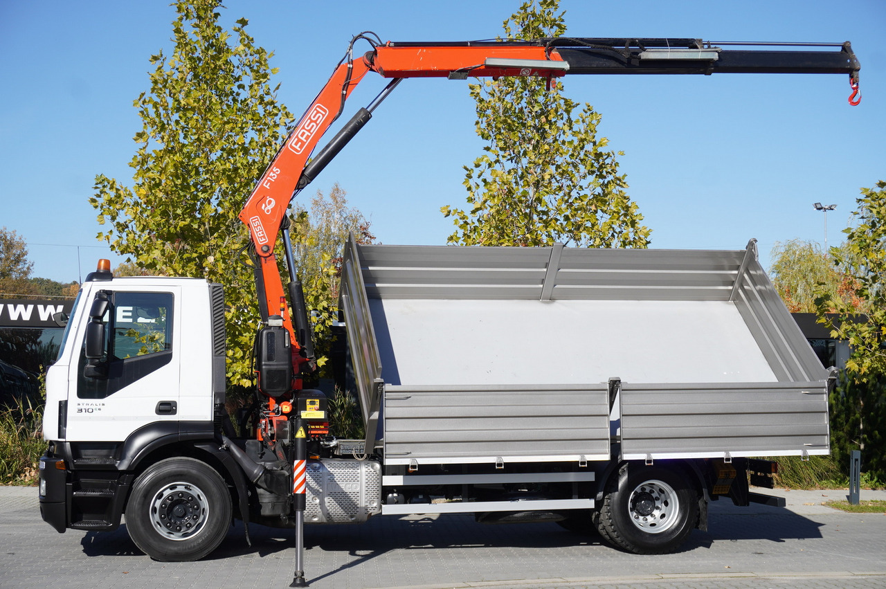 IVECO Stralis 310 E6 / NEW 3-sided tipper / Fassi F135 crane with remote control - شاحنة كرين: صور 5 IVECO Stralis 310 E6 / NEW 3-sided tipper / Fassi F135 crane with remote control - شاحنة كرين: صور 5