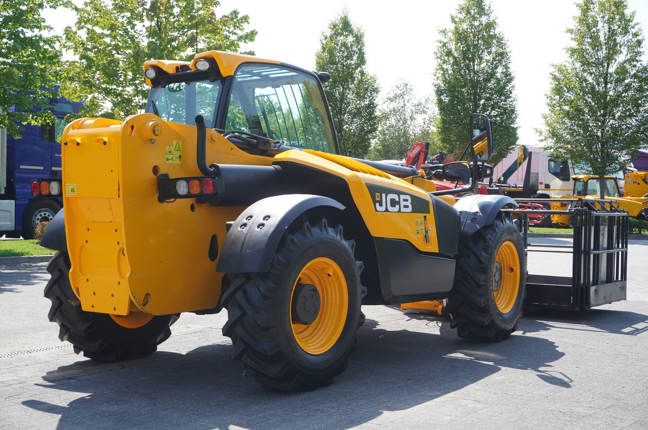 JCB 535-95 / 3.5 T / range 9.5 m / joystick - جرافة ذات عجلات تلسكوبية: صور 4 JCB 535-95 / 3.5 T / range 9.5 m / joystick - جرافة ذات عجلات تلسكوبية: صور 4