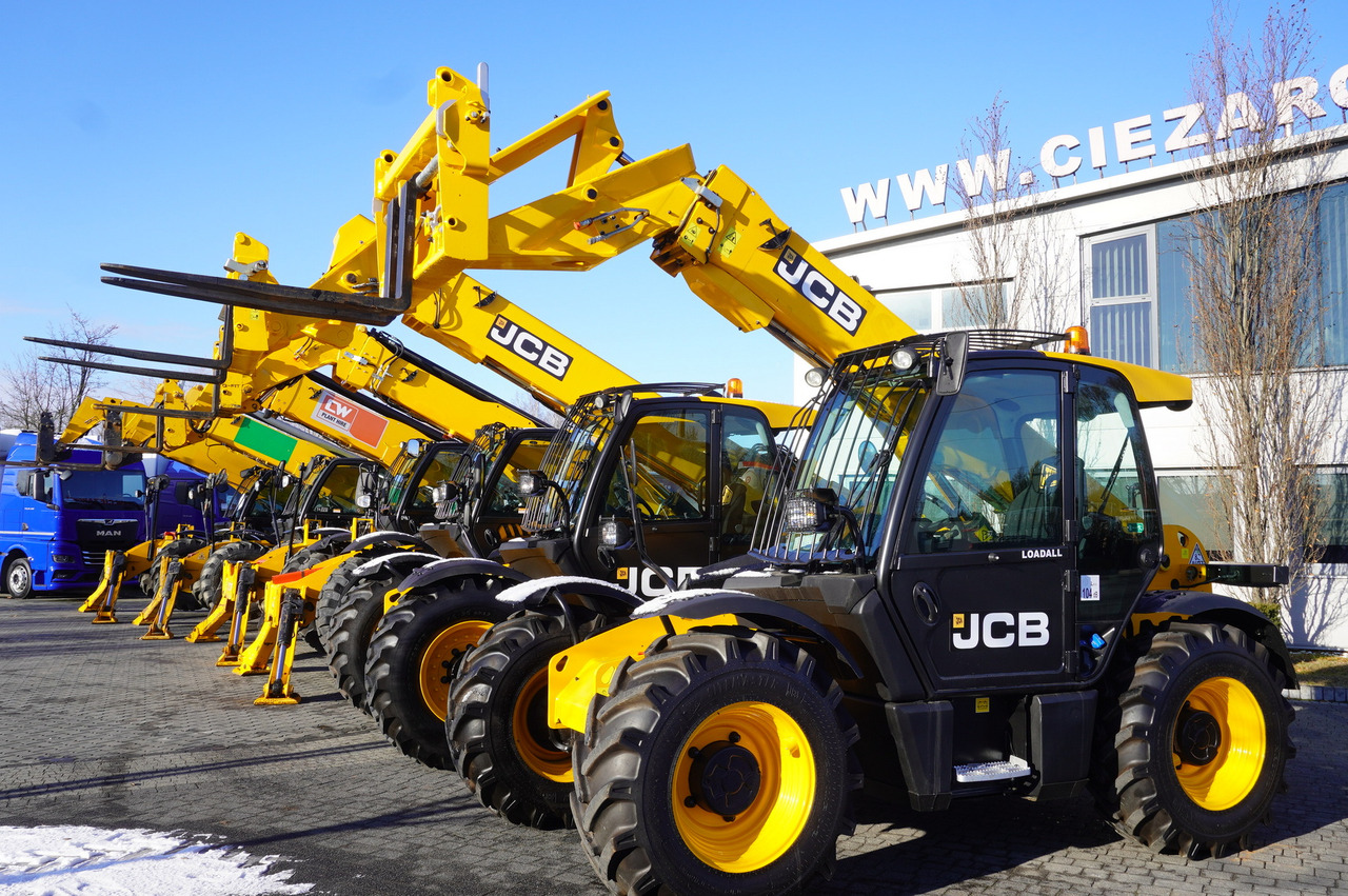 JCB 540-170 Telescopic Loader / 17m / joystick - اللودر بعجل: صور 5 JCB 540-170 Telescopic Loader / 17m / joystick - اللودر بعجل: صور 5